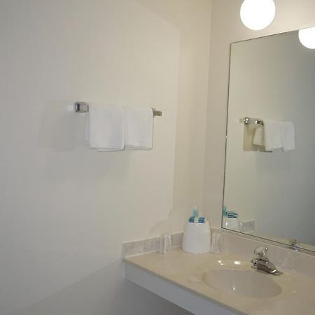 D-Lux Budget Inn Lemont Esterno foto